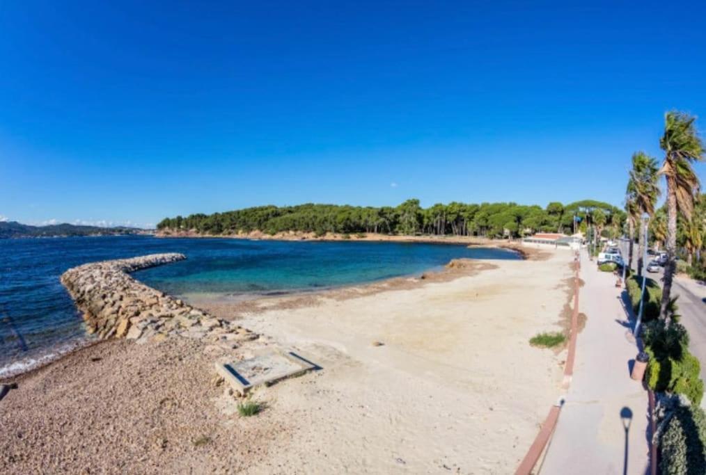 Grand Au Bord De Saint-Mandrier-sur-Mer